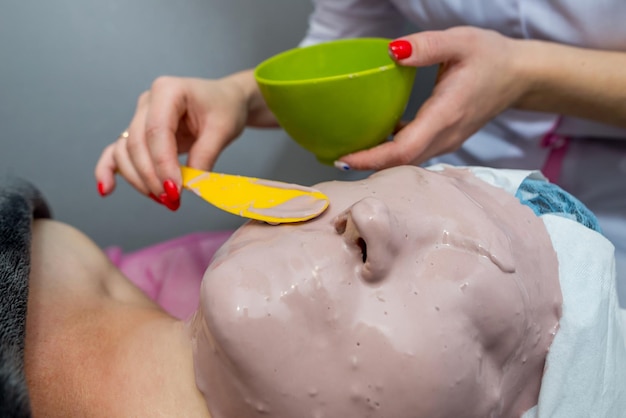 Peeling do włosów poprawiający kondycję i blask