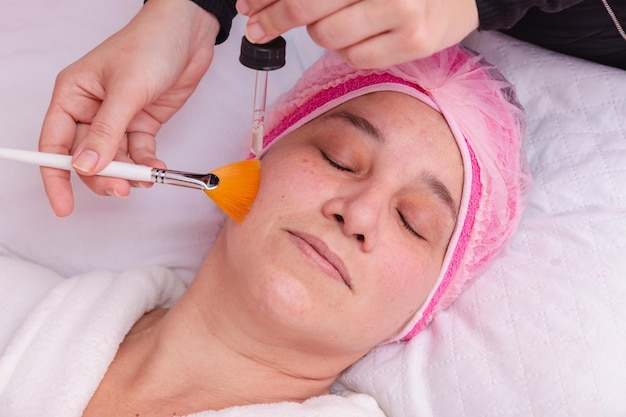 Peeling do skóry głowy który naprawdę działa