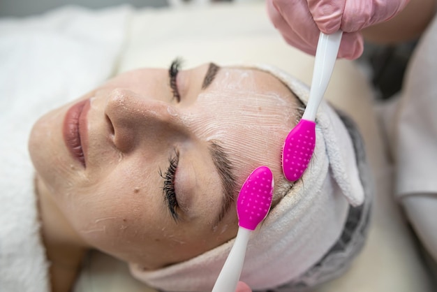 Peeling trychologiczny dla zdrowej skóry głowy