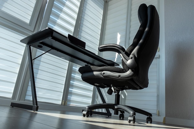 Ergonomiczny fotel biurowy dla zdrowego kręgosłupa