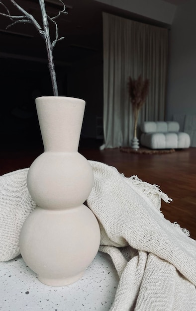 Wazon ceramiczny stylowy i trwały wybór do domu